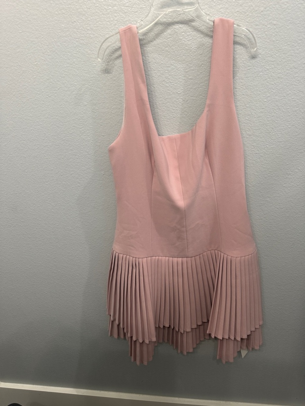 Sleeveless Pleated Hem Pink Dress